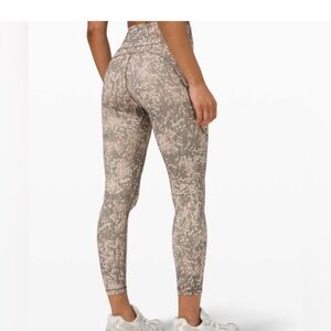 Lululemon Invigorate HR Leggings 25” in Gritstone White Opal Multi size 6